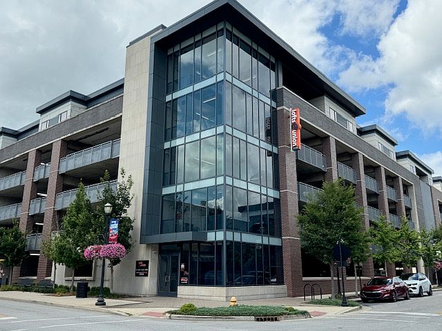 101 N Union St photo 2