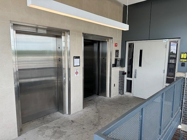 101 N Union St photo 4