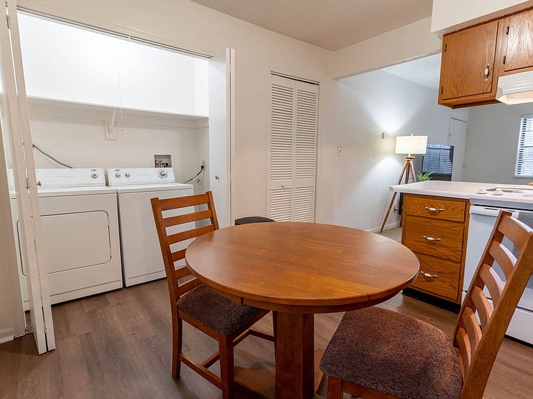 1039a N Paz Dr photo 3