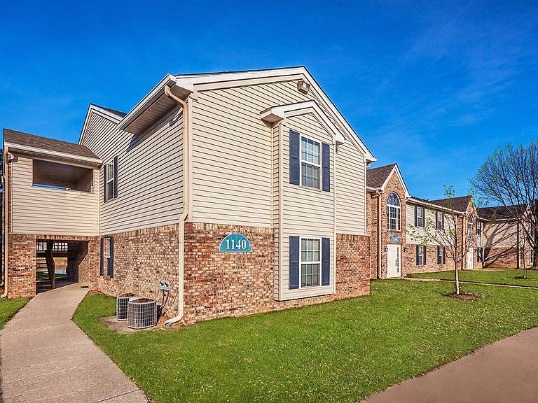 700 Bexley Pl photo 3