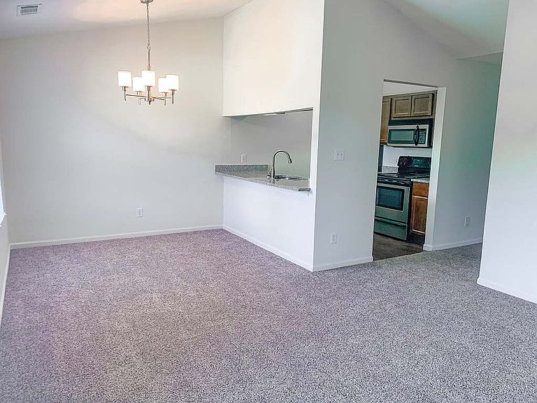 700 Bexley Pl photo 4