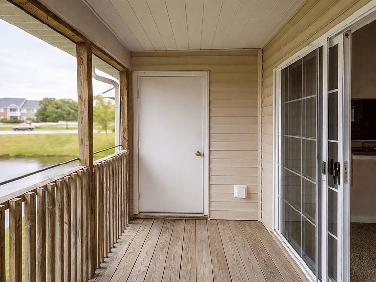 700 Bexley Pl photo 5