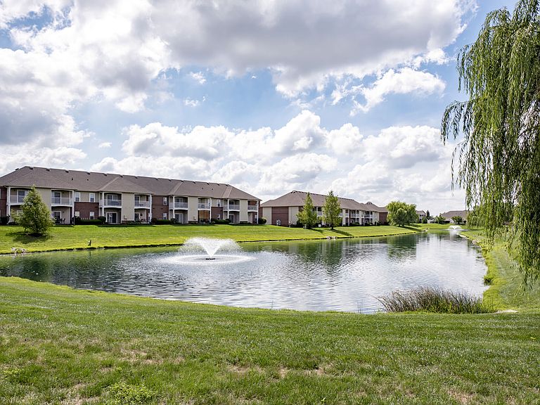 2400 E Main St photo 2