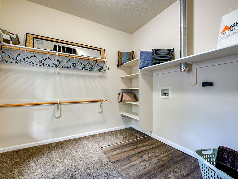 2400 E Main St photo 6