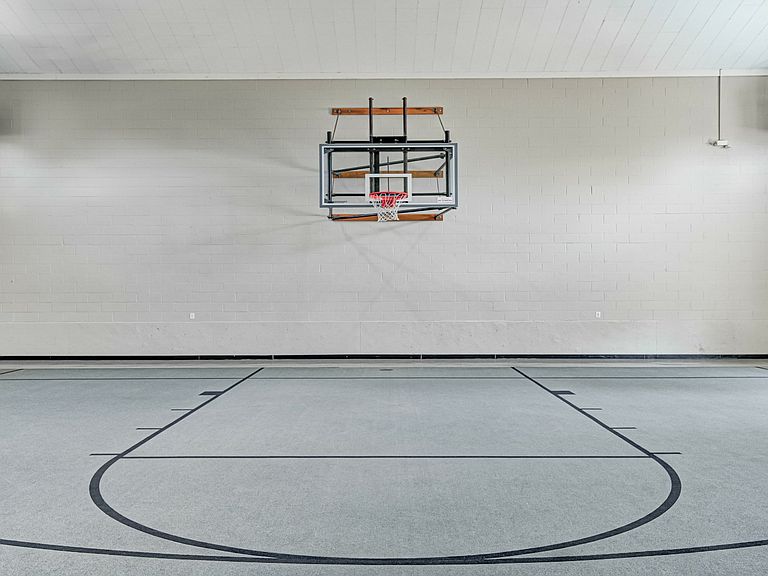 1534 Sandy Bay Dr photo 2