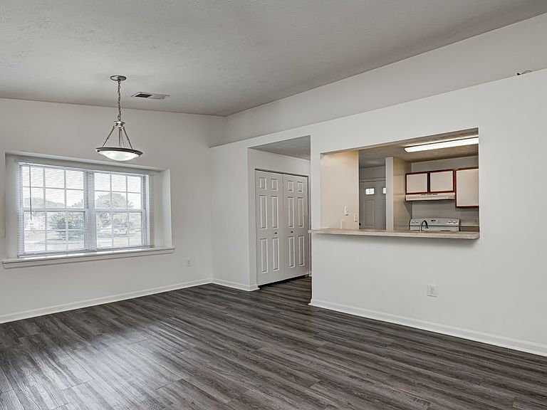 1534 Sandy Bay Dr photo 4