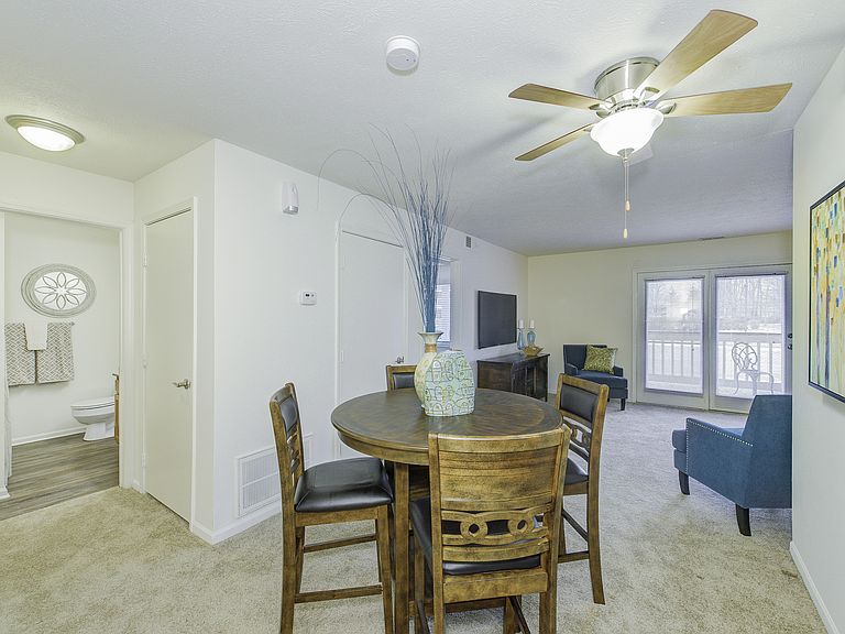 1201 Carson Way photo 2