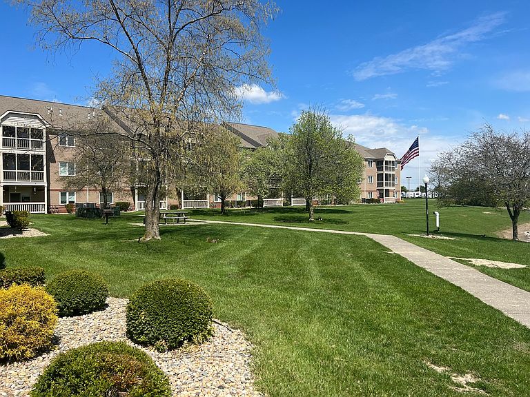 1201 Carson Way photo 4