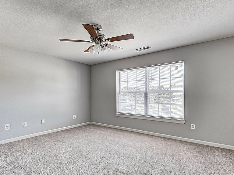 1930 Ashley Way photo 6