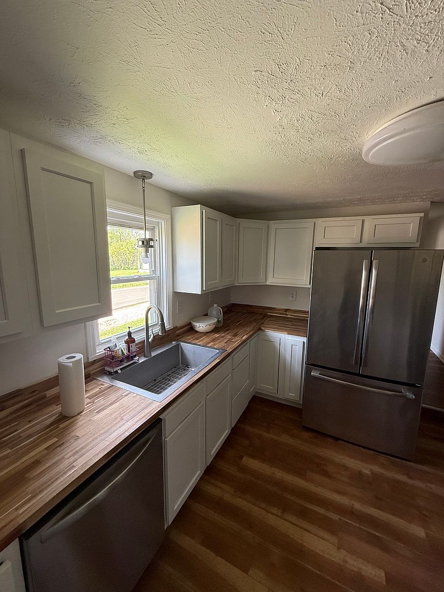 509 1/2 Walnut St photo 3