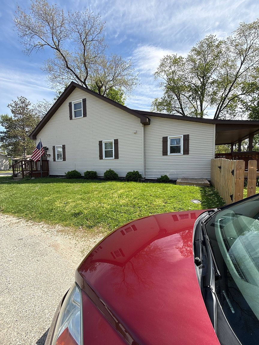 509 1/2 Walnut St photo 8