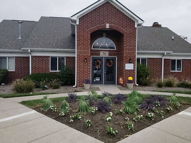 314 Great Lakes Dr photo 8