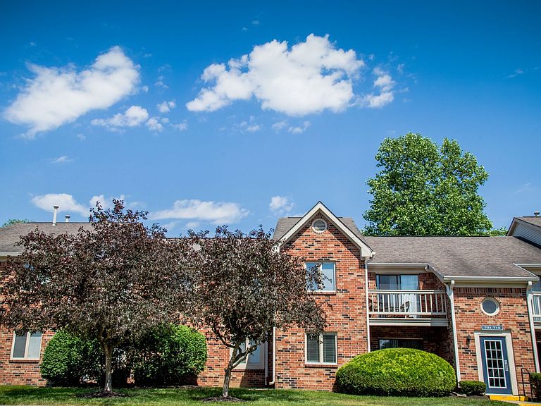 1100 Northlake Dr photo 4