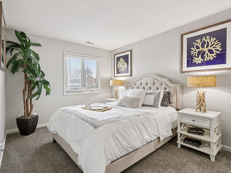 1100 Northlake Dr photo 7