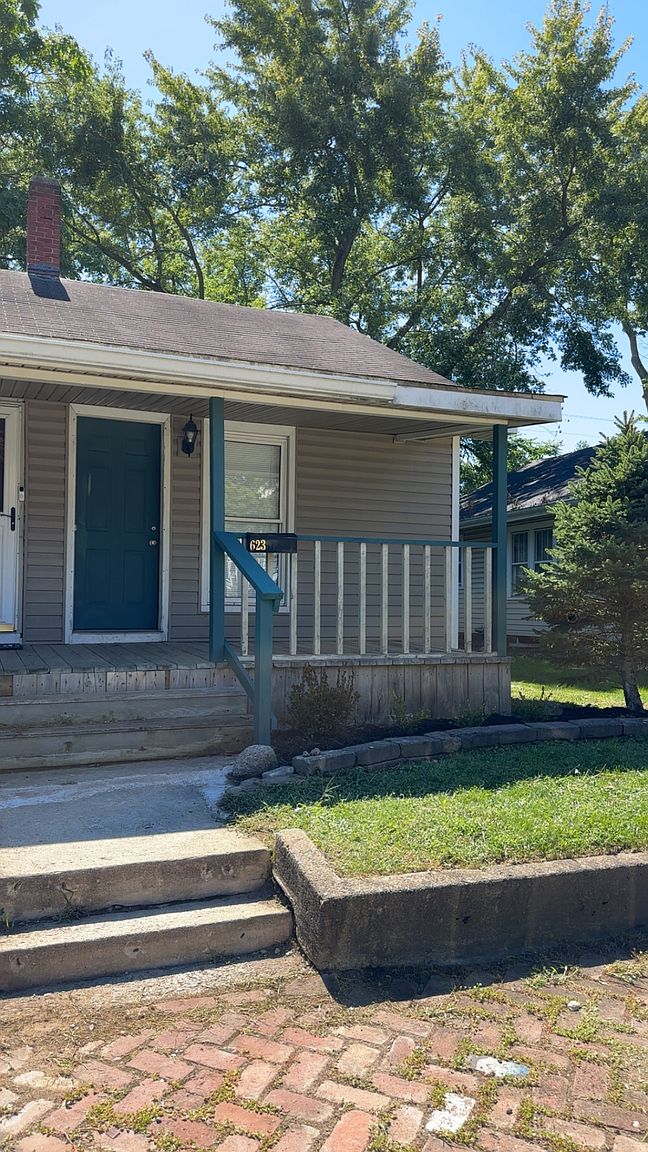 623 Cherry St
