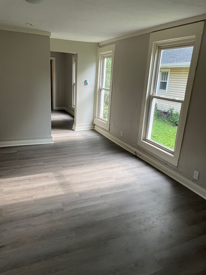 623 Cherry St photo 4