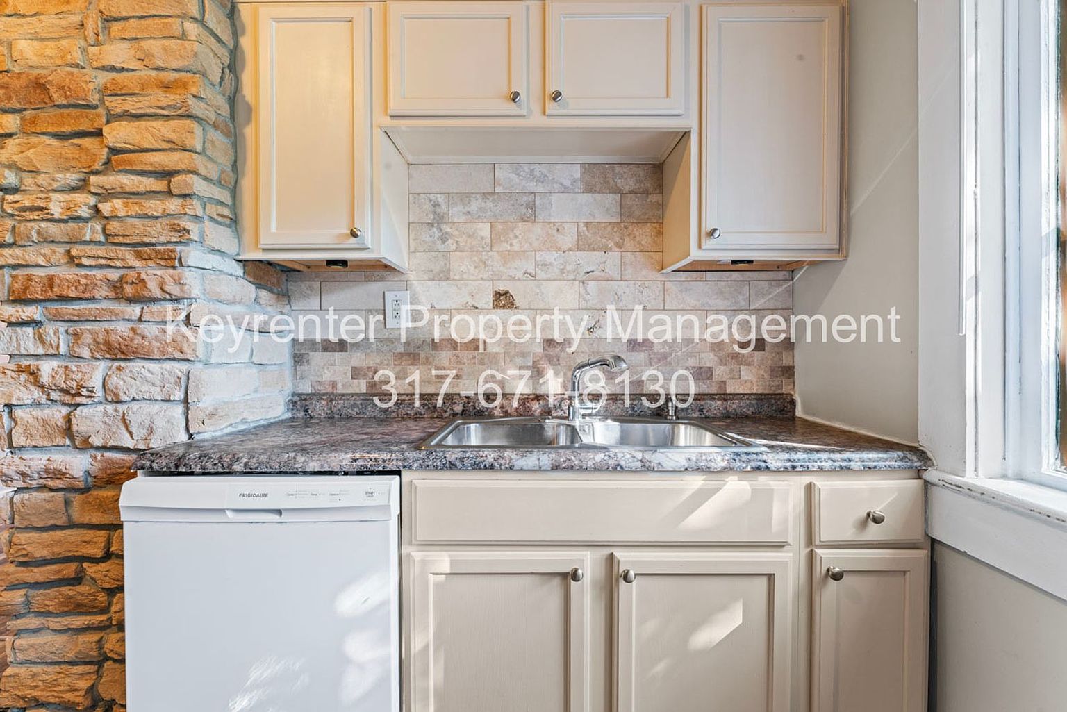 1427 Wayne St Unit B photo 2