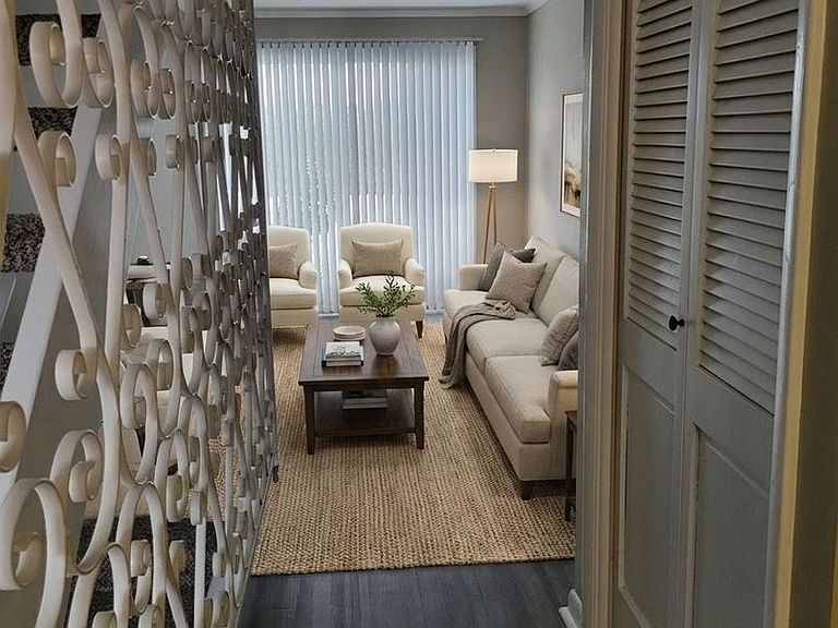 1200 N Quarry Rd photo 5