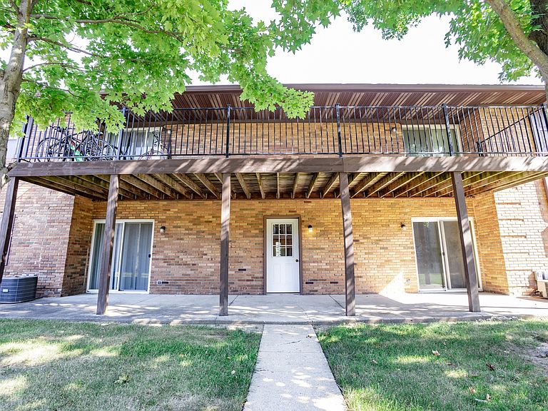 2111 W Frederick Dr photo 6