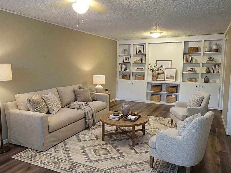 1315 N Beckford Pl photo 3