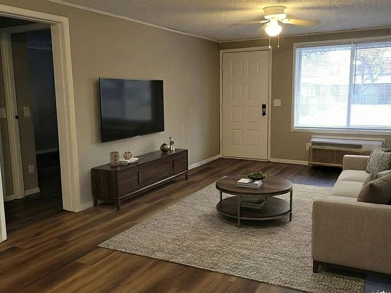 1315 N Beckford Pl photo 7