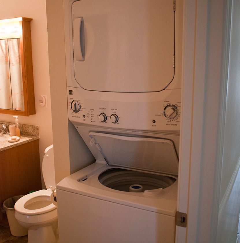 1515 W 31st St #1515