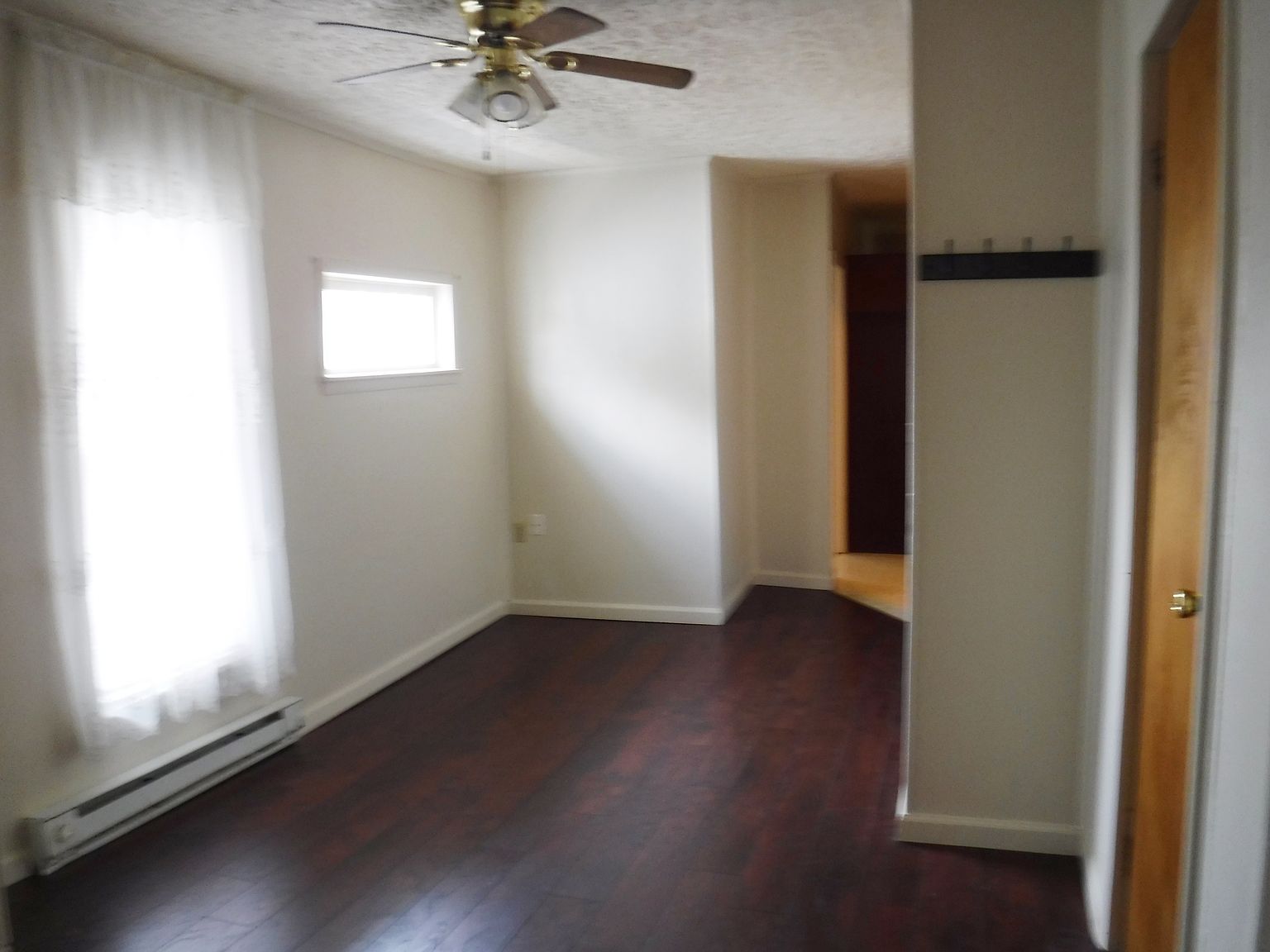 116 S G St APT B photo 8