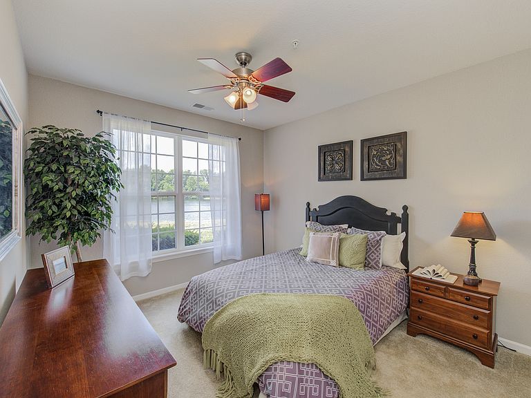 4690 Haven Point Blvd photo 4